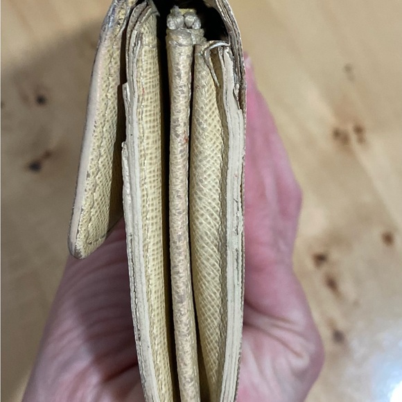 ✨ Authentic Louis Vuitton Damier Azur Long Wallet ✨ - Picture 6 of 8